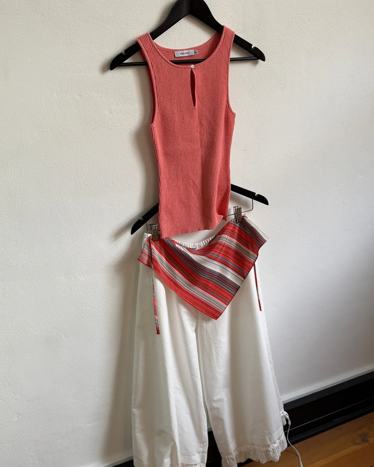 Olga Joan Key Hole Knit Tank Corallo