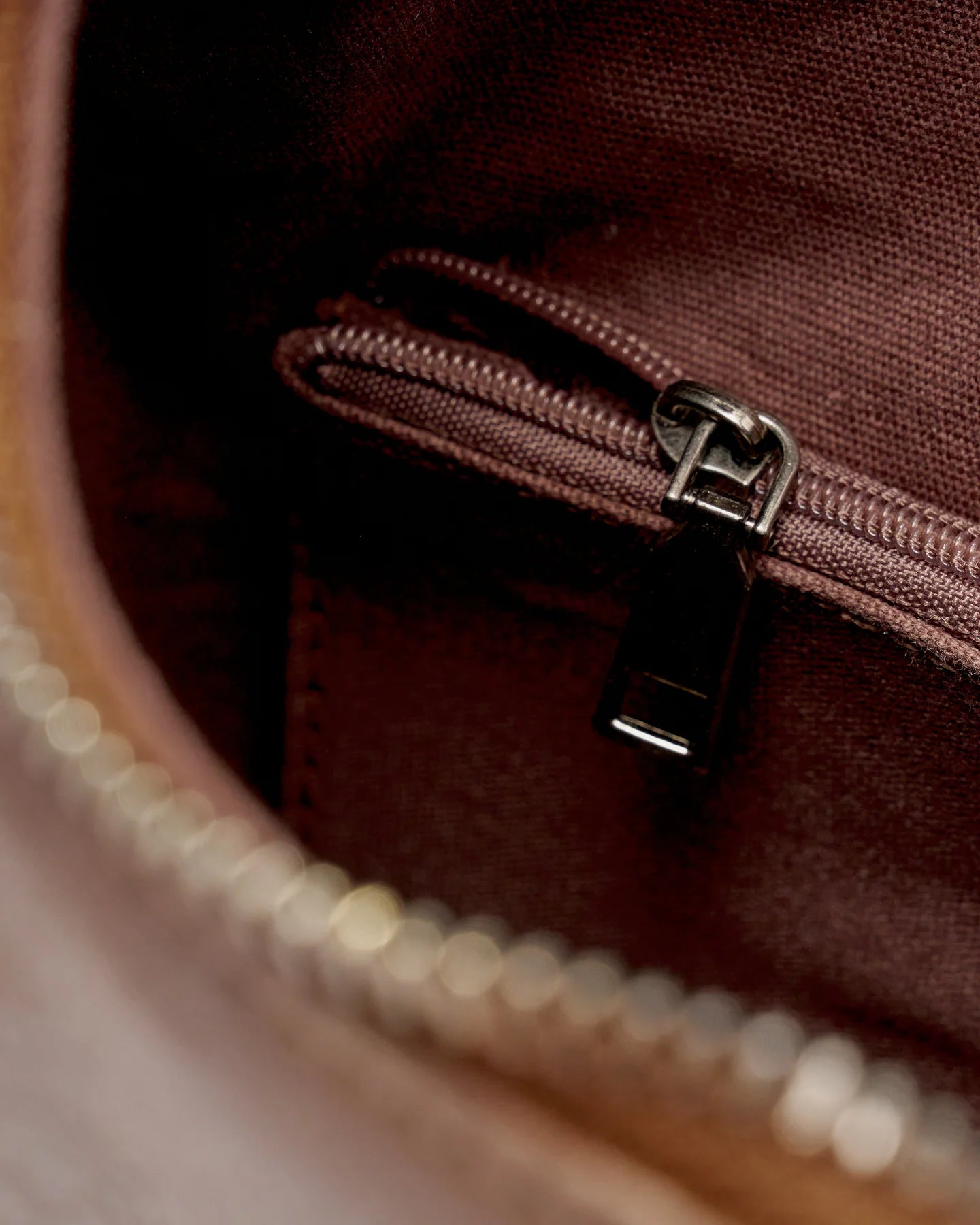 EVERYDAY CROISSANT BAG | WORN CHOCOLATE
