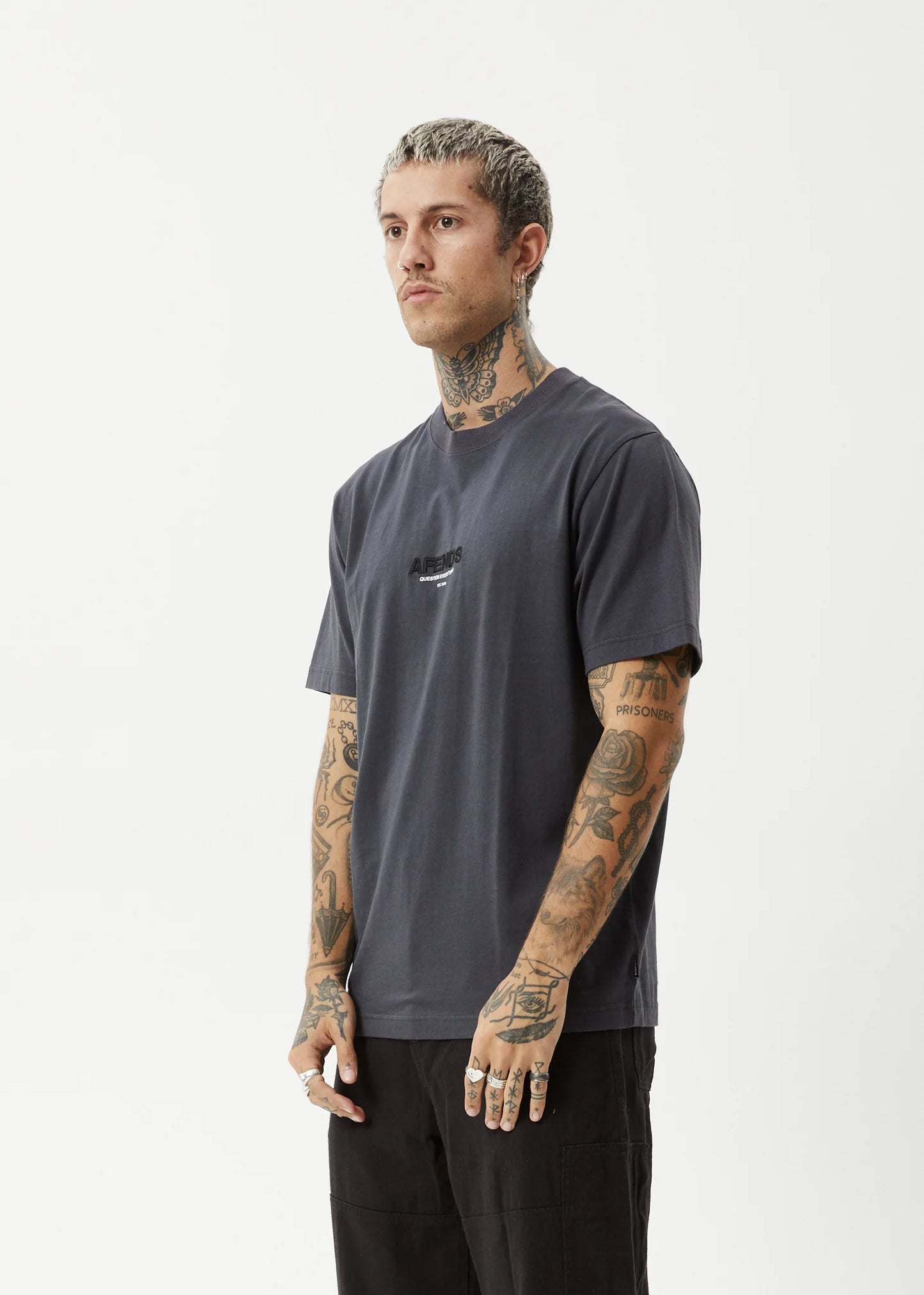 VINYL RETRO FIT TEE | CHARCOAL