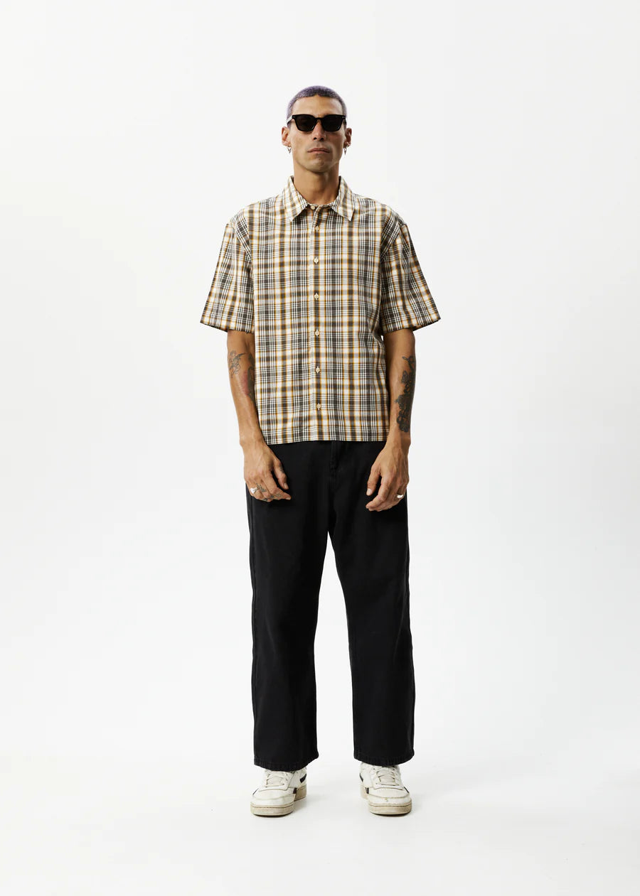 CHECK OUT SHORT SLEEVE SHIRT | MOONBEAN