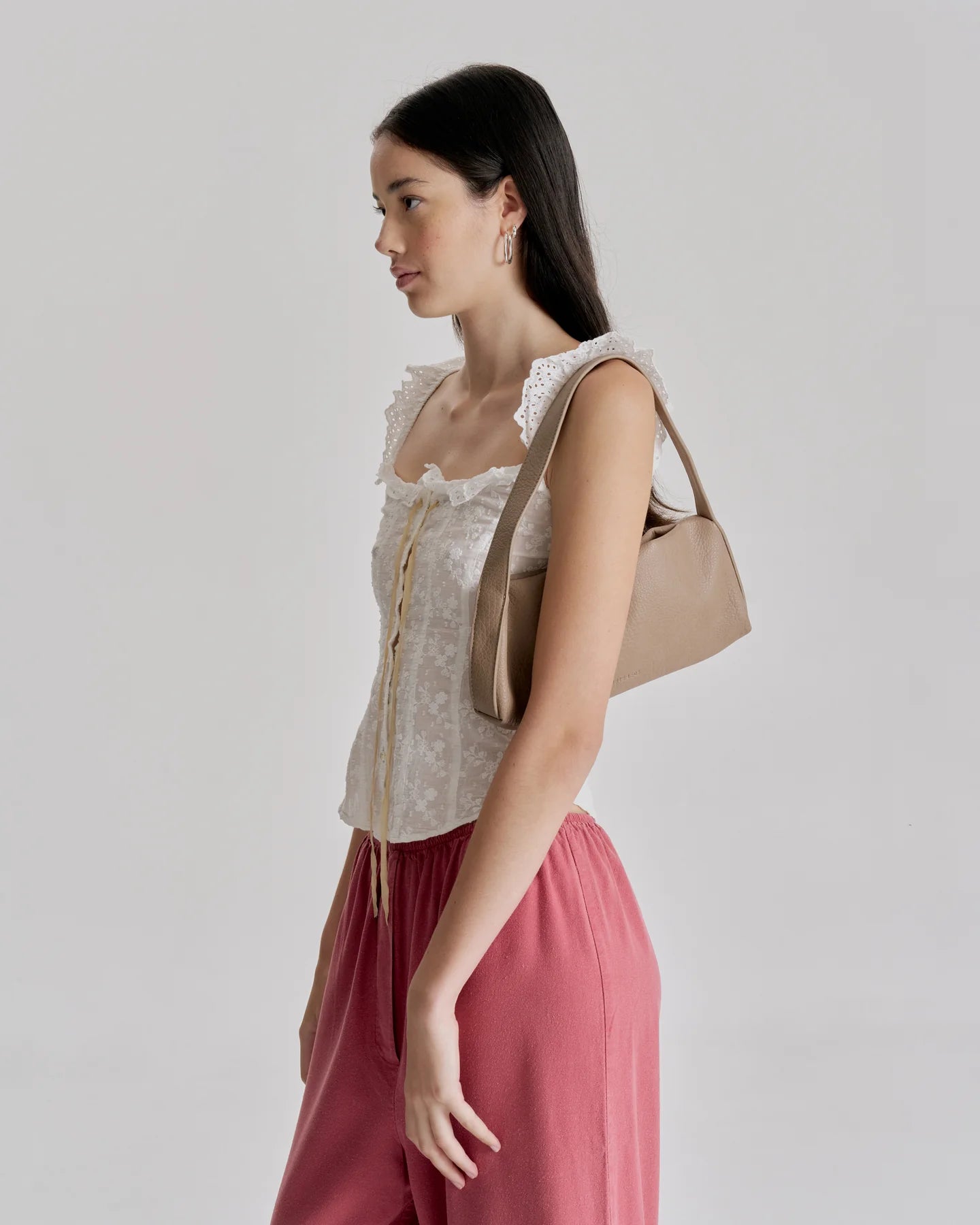 HARLOW SLOUCH BAGUETTE | STONE NAPPA