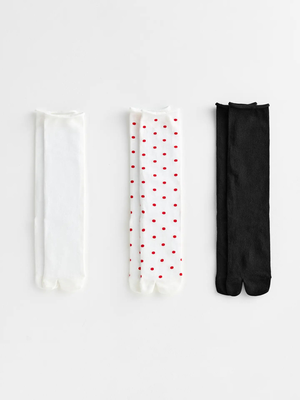 Soft Park Tabi Split Toe Cuff Sock Crimson Dot