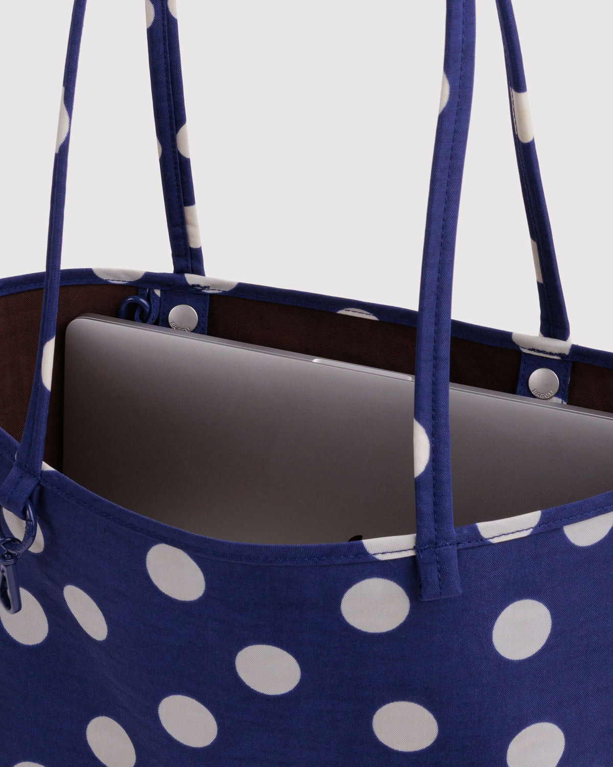 Baggu Medium Nylon Reversible Tote Navy Polka Dot Mix 5