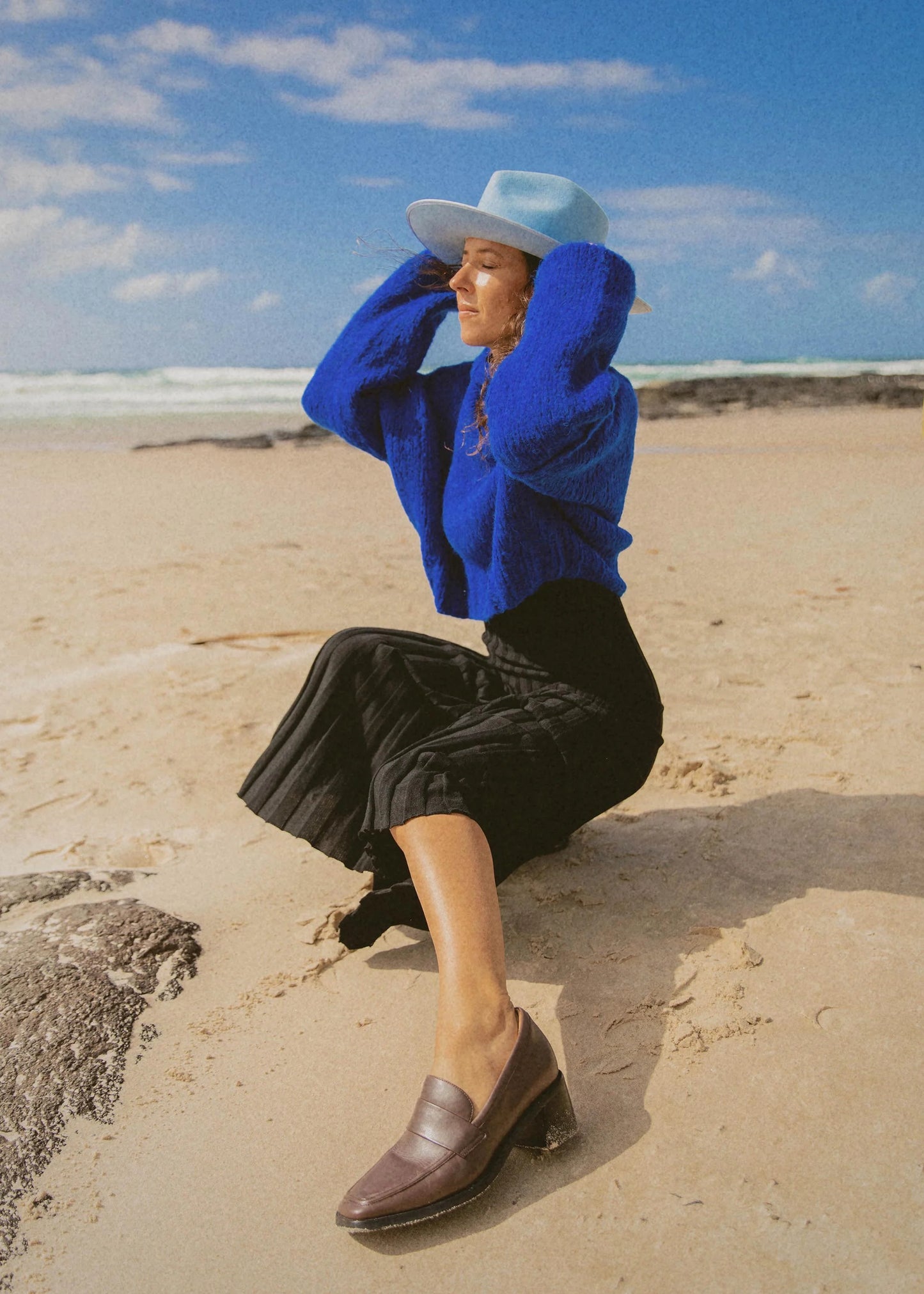 GIGI KNIT | ELECTRIC BLUE