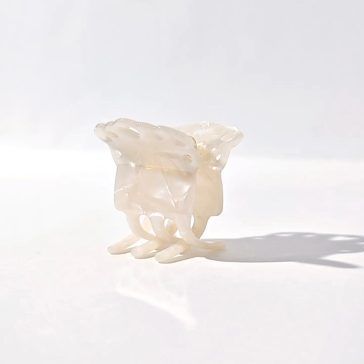 Hey Ricochet Lace Claw Mini Peridot