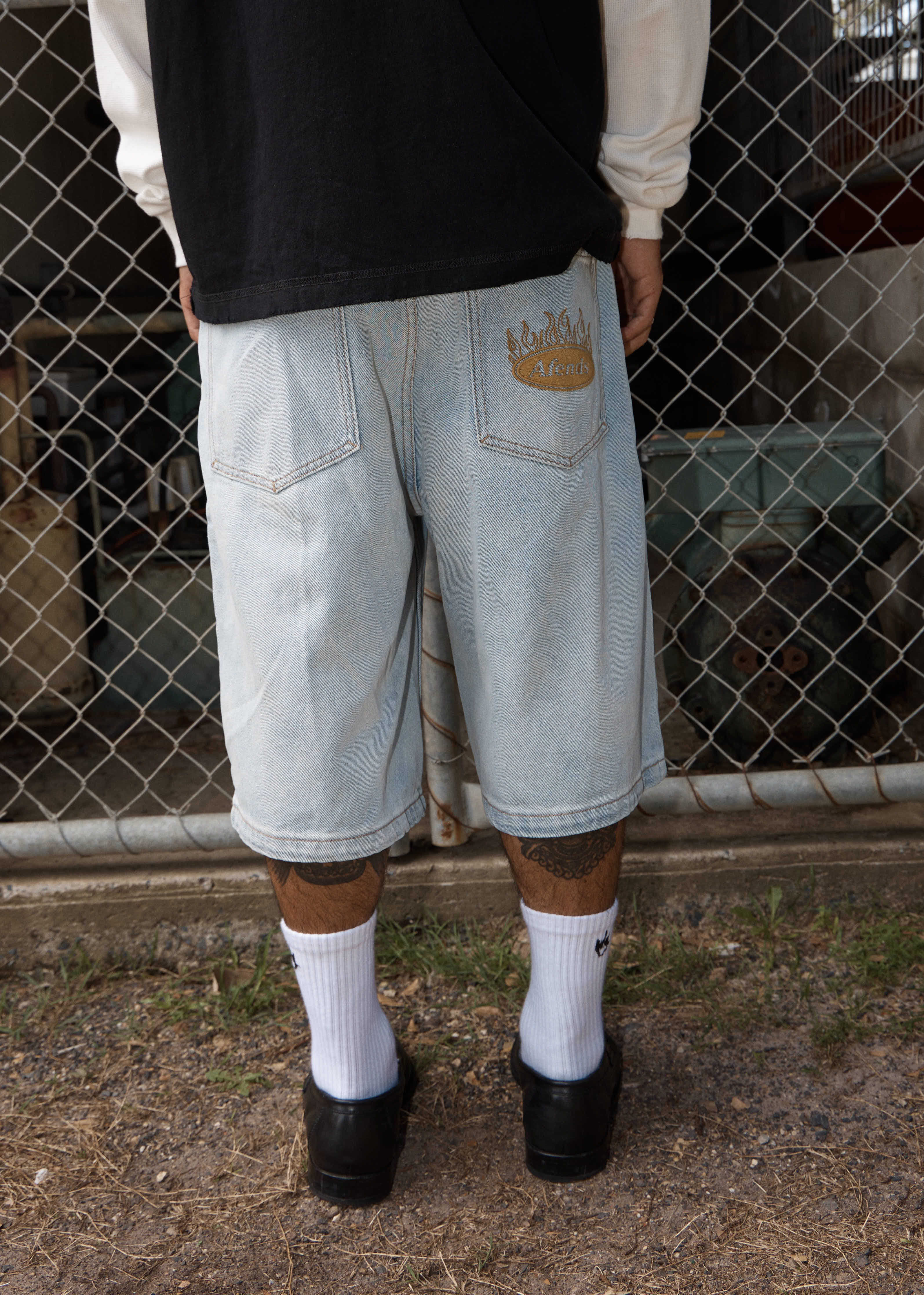 FAST FORWARD DENIM ULTRA BAGGY PLEATED SHORT 24" | STONE BLUE