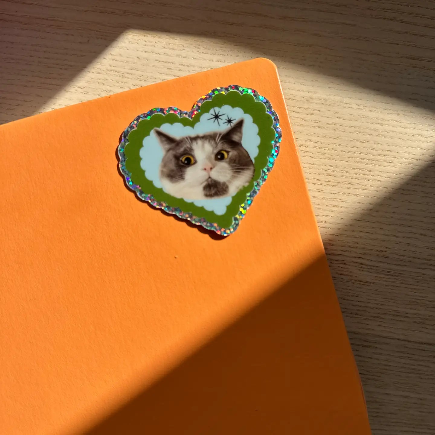 LOVE CAT GLITTER VINYAL STICKER | SHELLFLOWER