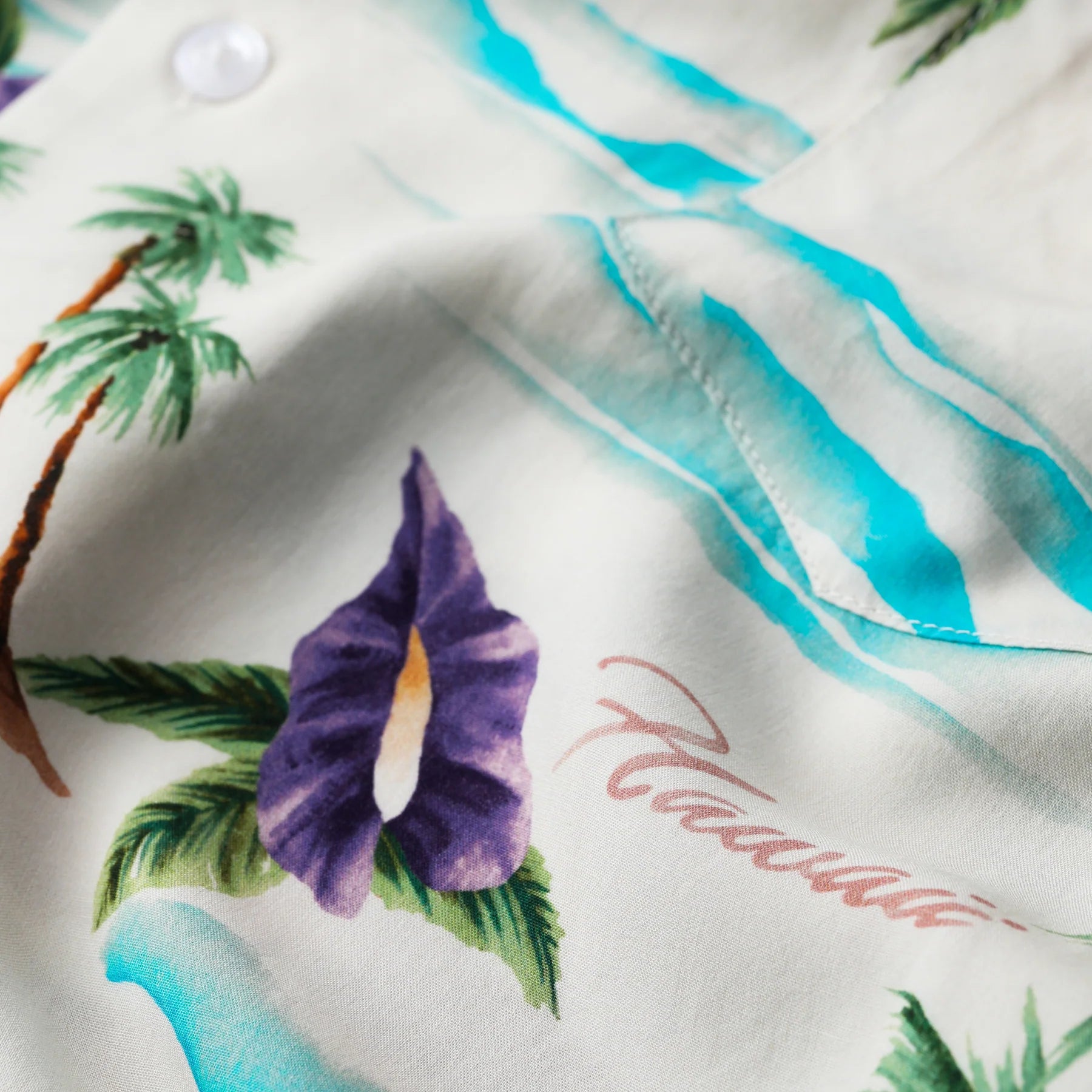 ON VACATION S/S SHIRT - BONE