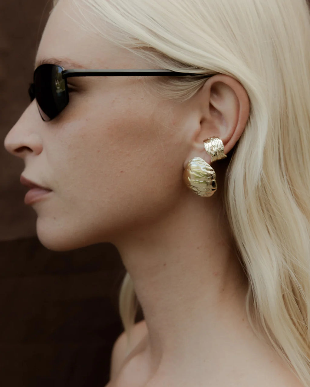 OYSTER DISC EARRINGS | GOLD
