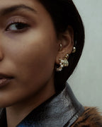 OYSTER SHELL HOOPS - SMALL | 18K GOLD PLATING