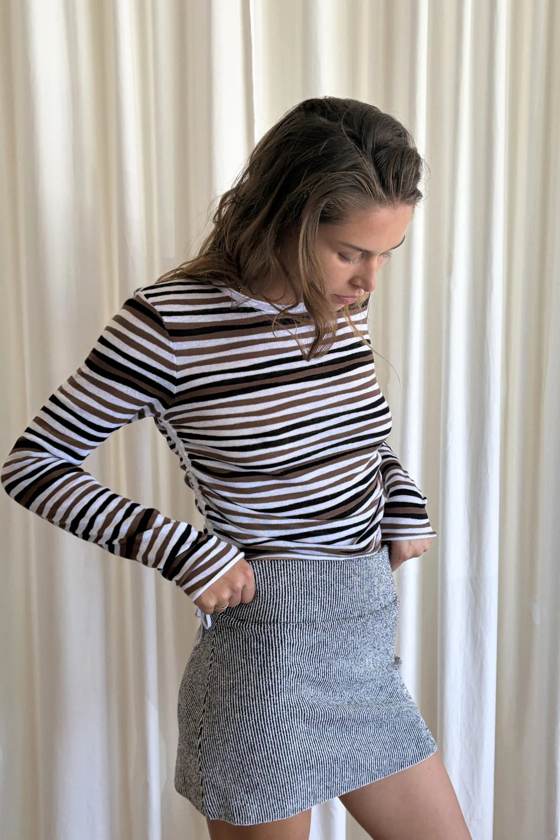 GATHERED LONG SLEEVE KNIT TOP | BLACK STRIPE PRINT