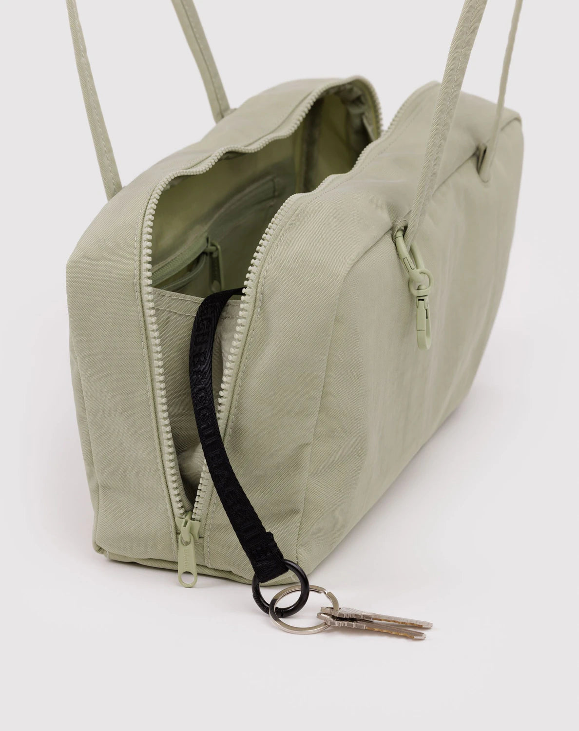 NYLON BOWLER BAG | CELADON