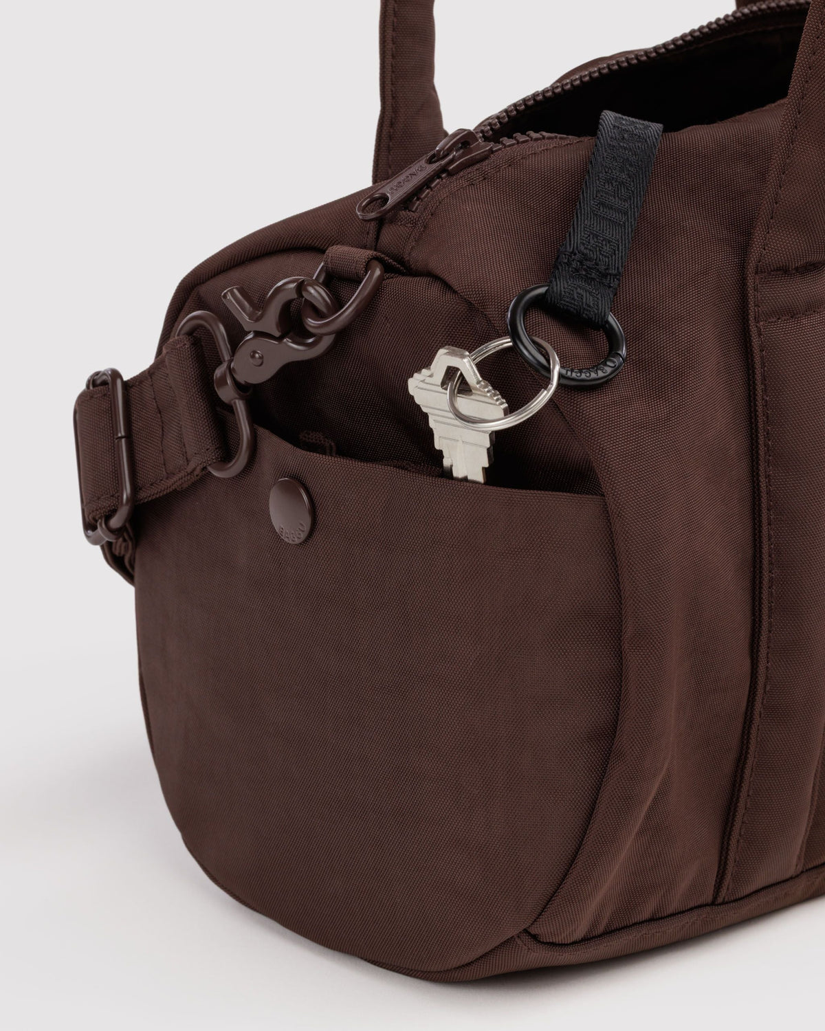 Baggu Nylon Duffle Bag Coffee 4