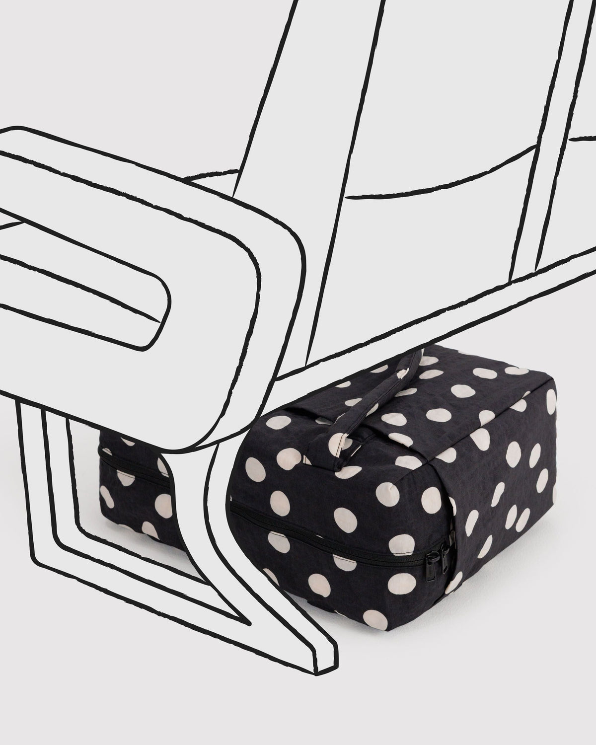 Baggu Small Cloud Carry-On Black and Cream Polka Dot