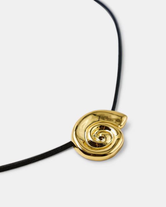 SPRIAL PENDANT NECKLACE