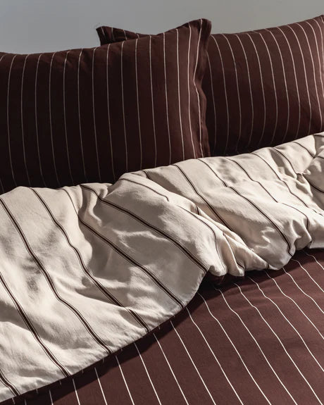 QUILT COVER | VANILLA/MAHOGANY