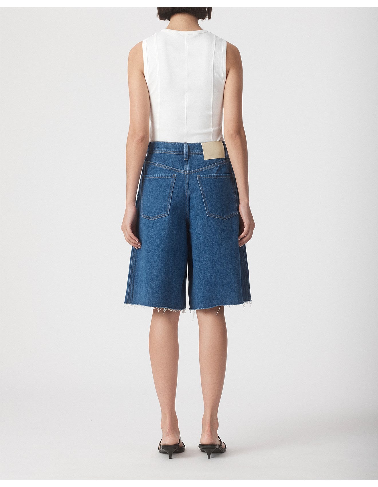 PLEAT SHORT | AMALFI