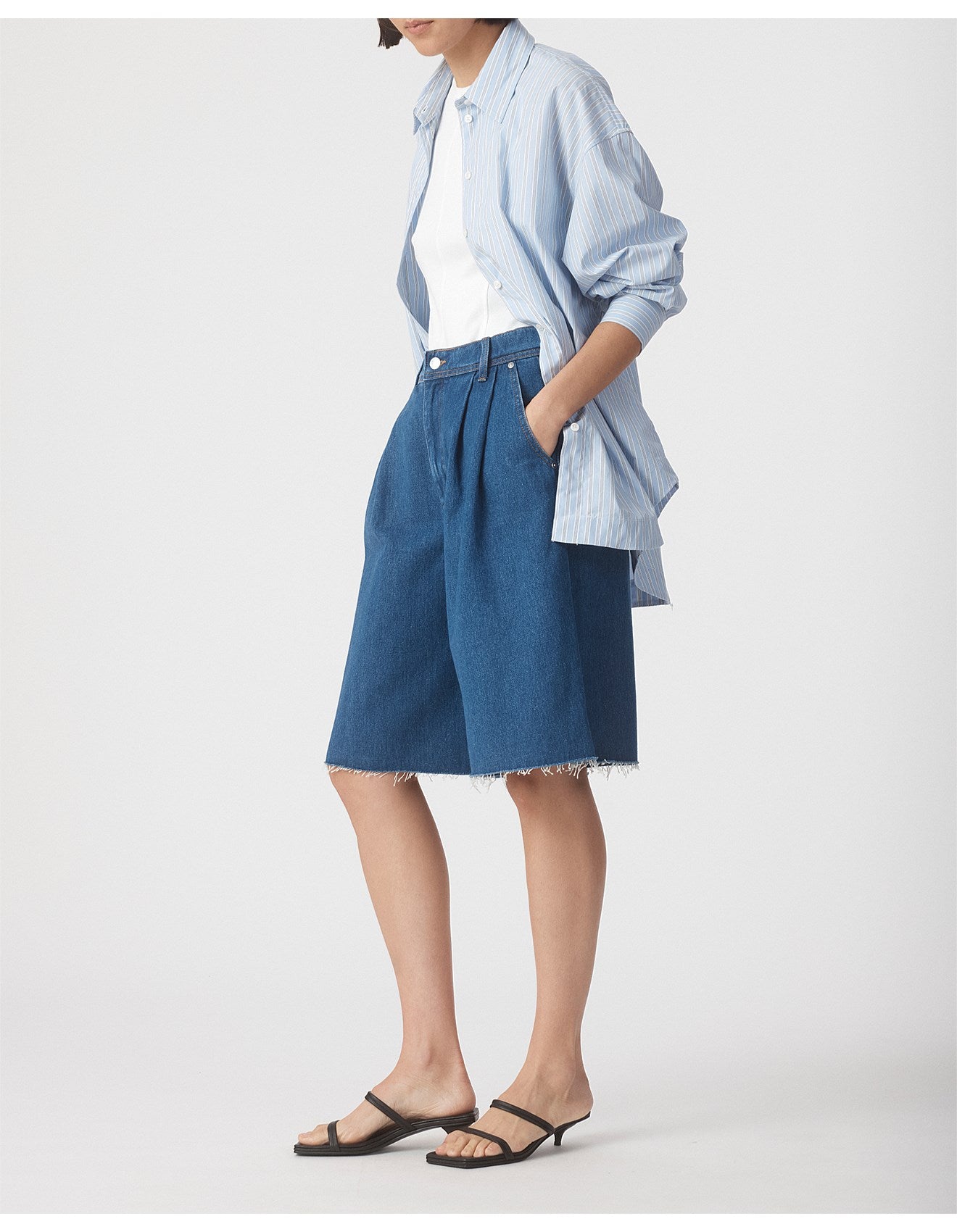 PLEAT SHORT | AMALFI