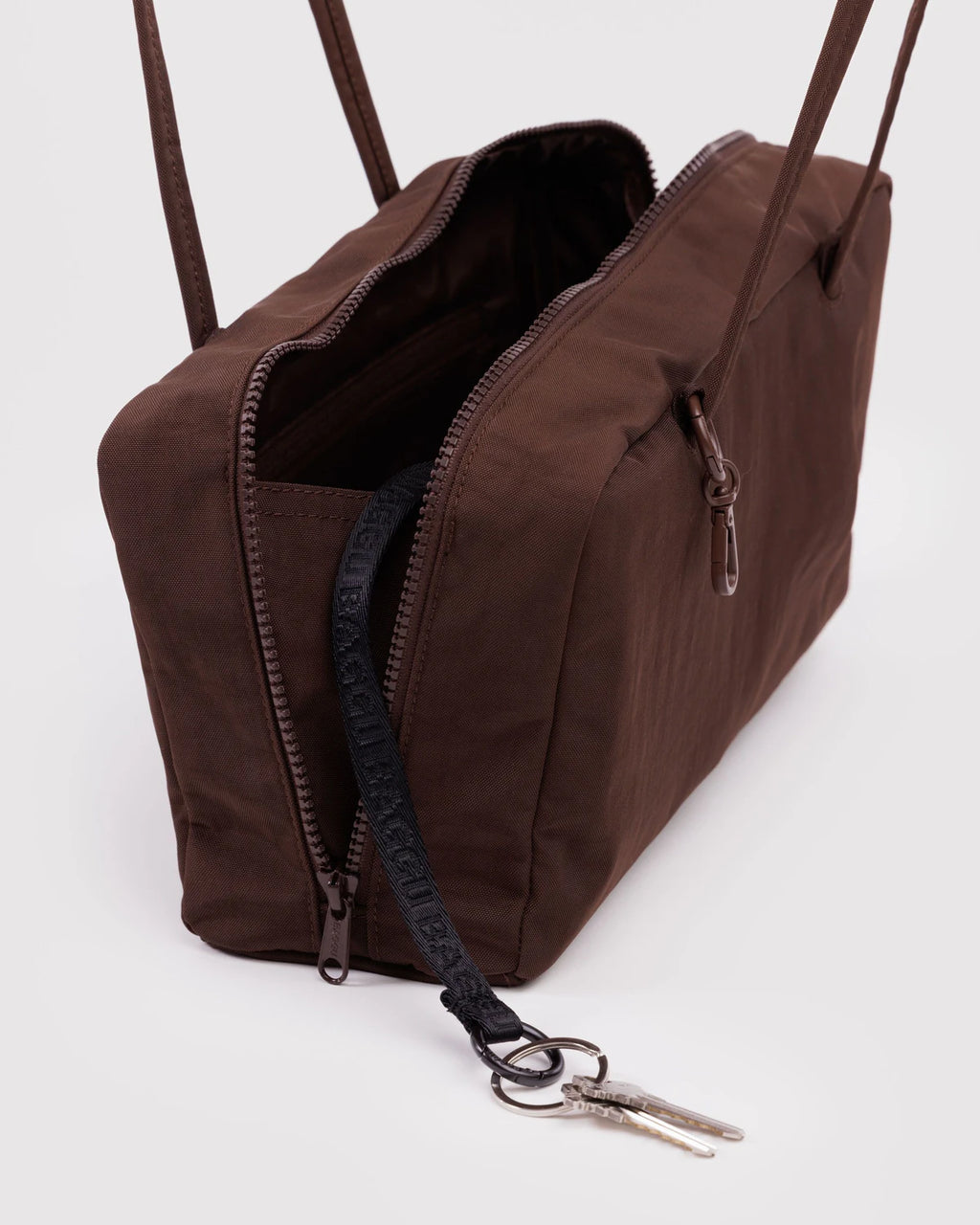 NYLON BOWLER BAG | COFFEE