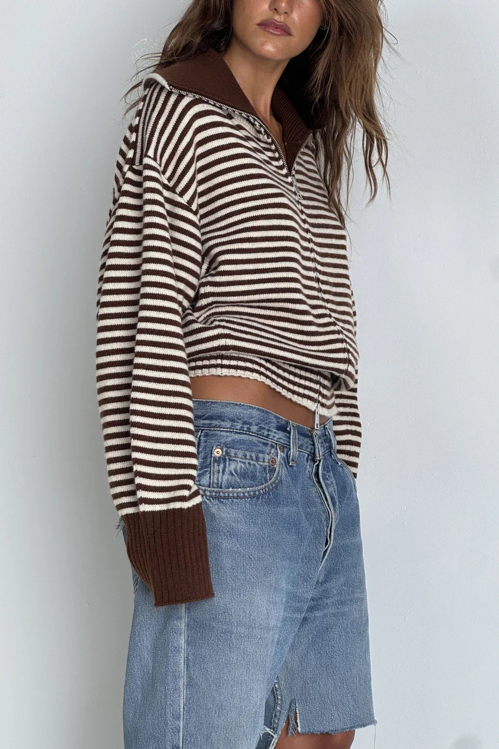 FOLD DOWN ZIPPER KNIT - DARK BROWN/CREAM STRIPE