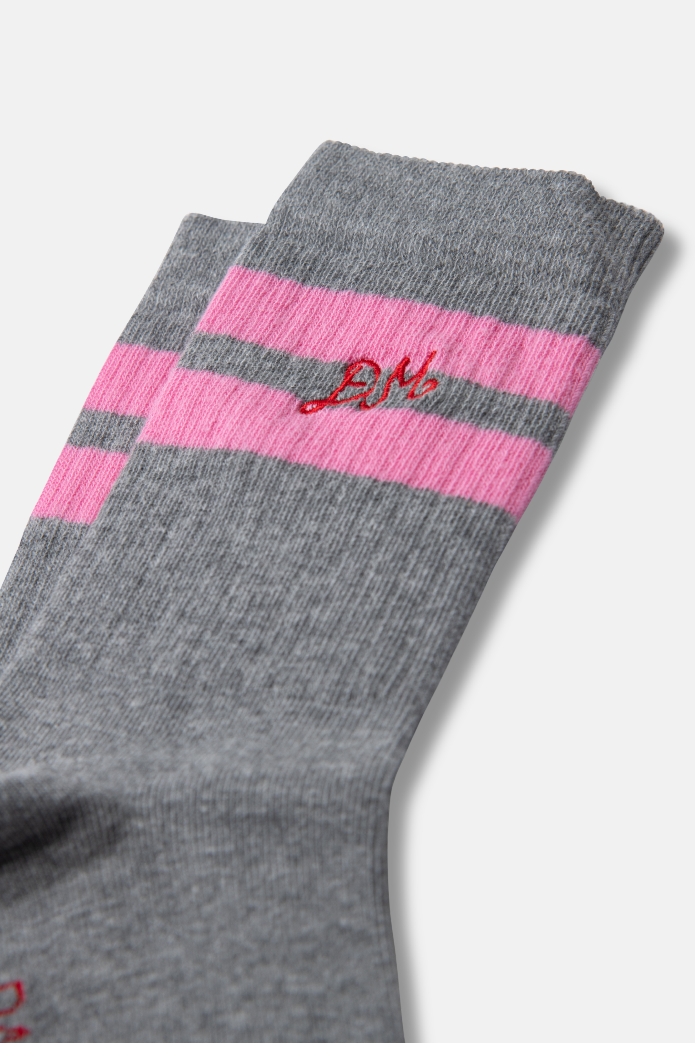 DAMSON MADDER CALF LENGTH SOCKS | GREY & PINK