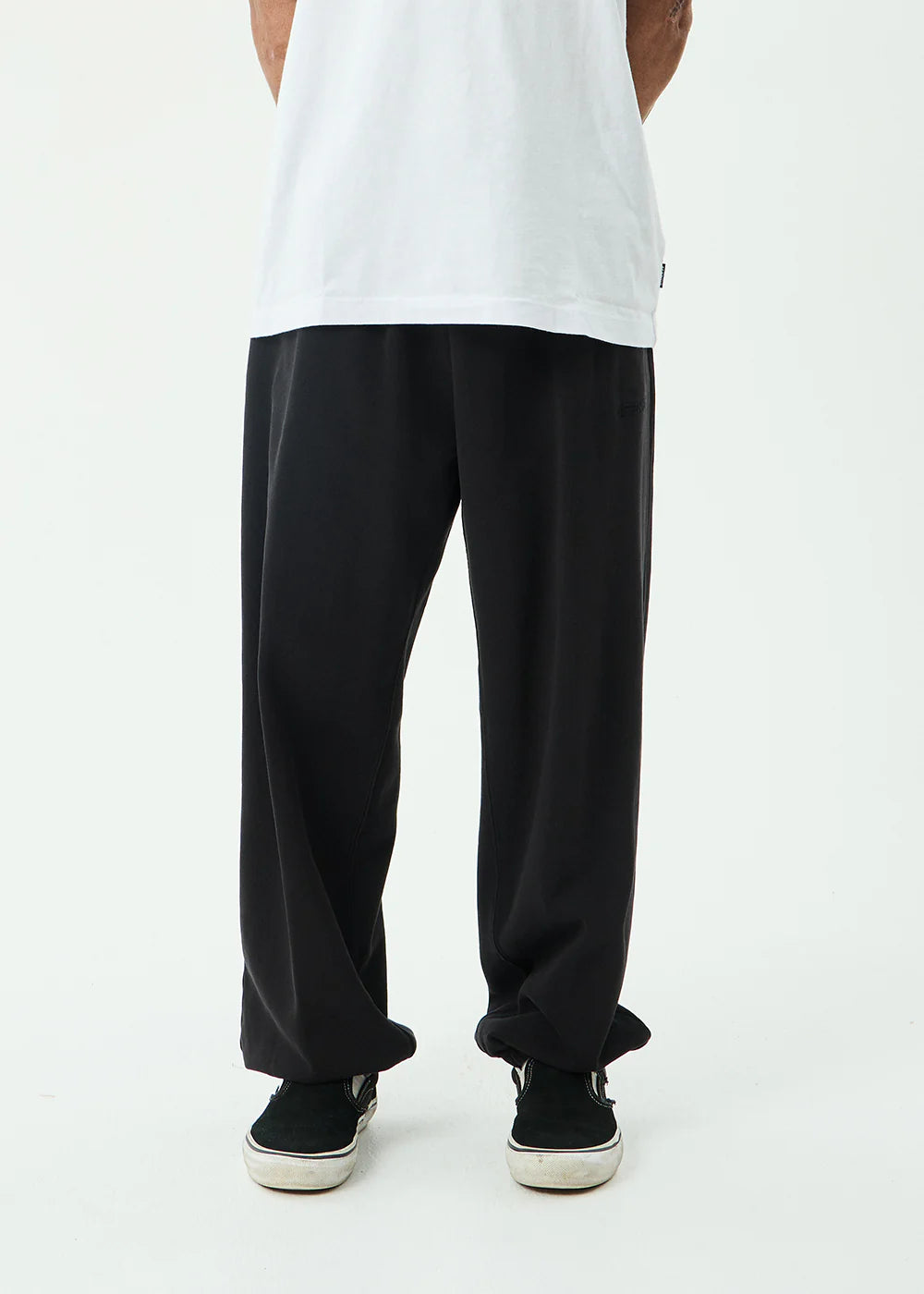 GENESIS TRACK PANT | STONE BLACK