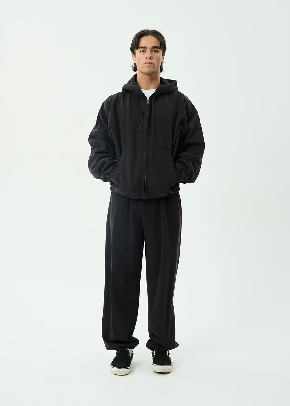 GENESIS TRACK PANT | STONE BLACK
