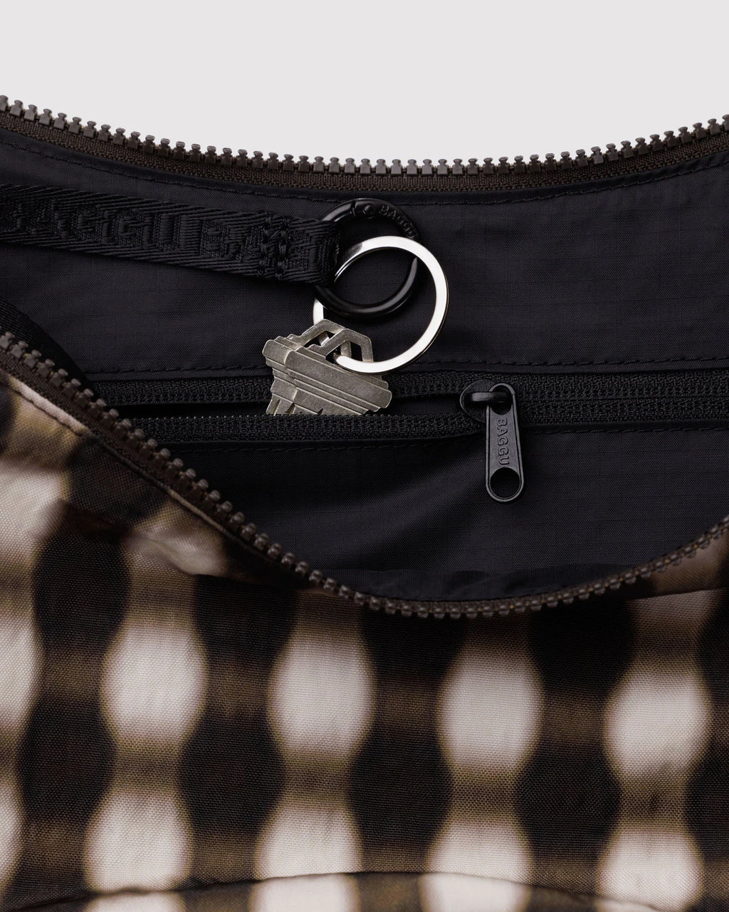 MEDIUM NYLON CRESCENT BAG | BLURRED GINGHAM
