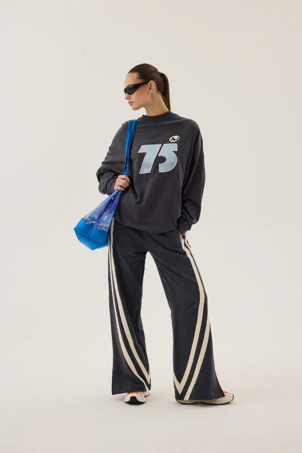 RACES TRACKPANT | WASHED BLACK