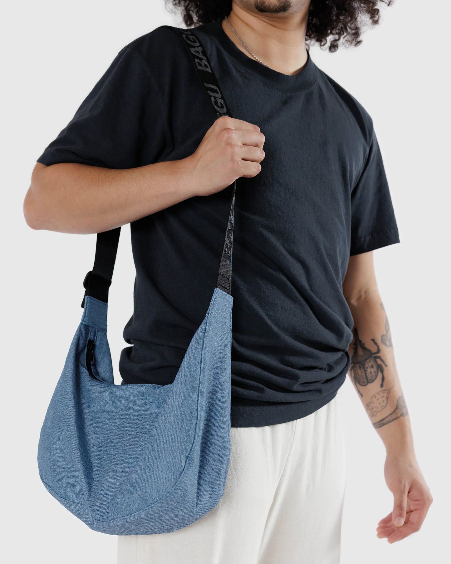 MEDIUM NYLON CRESCENT BAG | DIGITAL DENIM