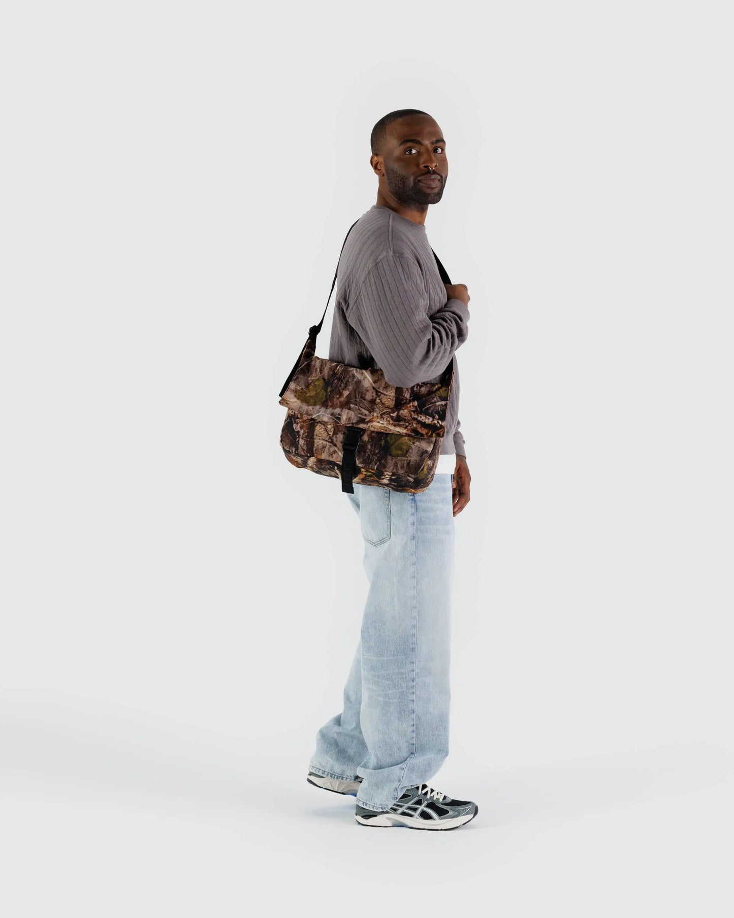 NYLON MESSENGER BAG | PHOTO FOREST