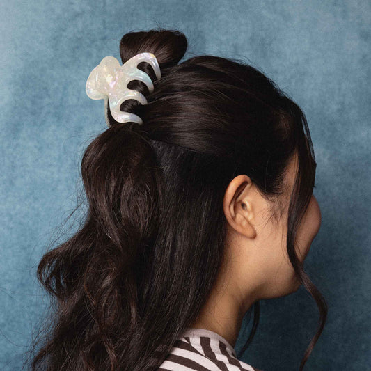 OCTOPUS CLAW SMALL | PEARL SHIMMER