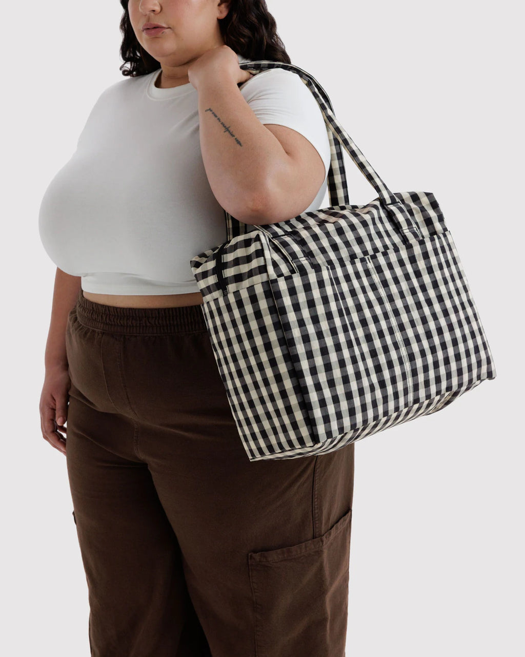Baggu Small Cloud Carry On Black and Cream Gingham