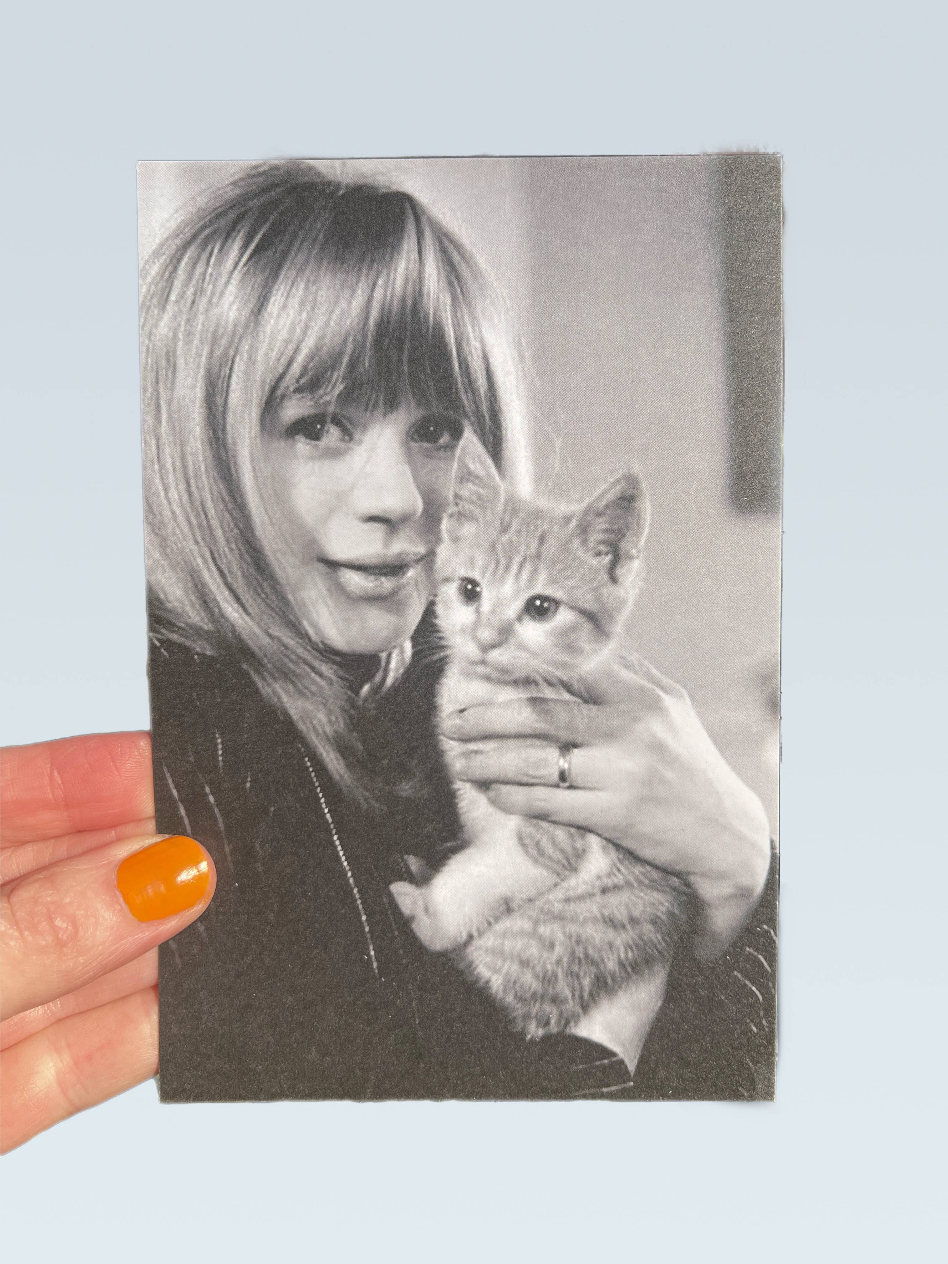 POSTCARD Marianne with Cat