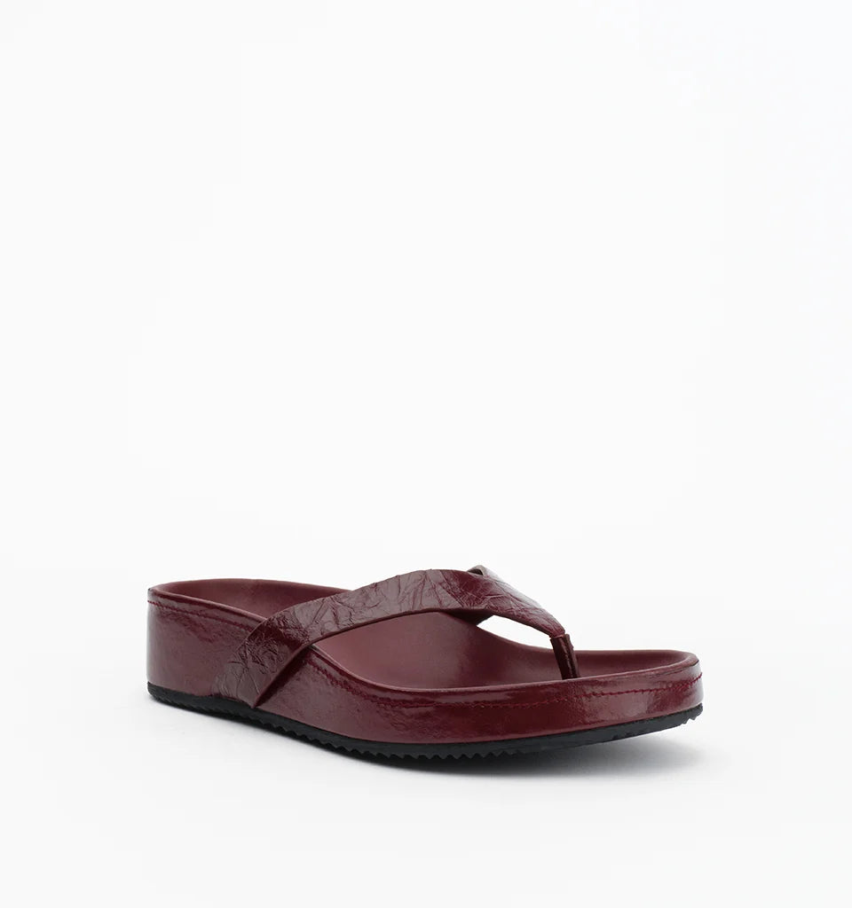 Alias Mae Akiko Burgundy Oily Crinkle Leather