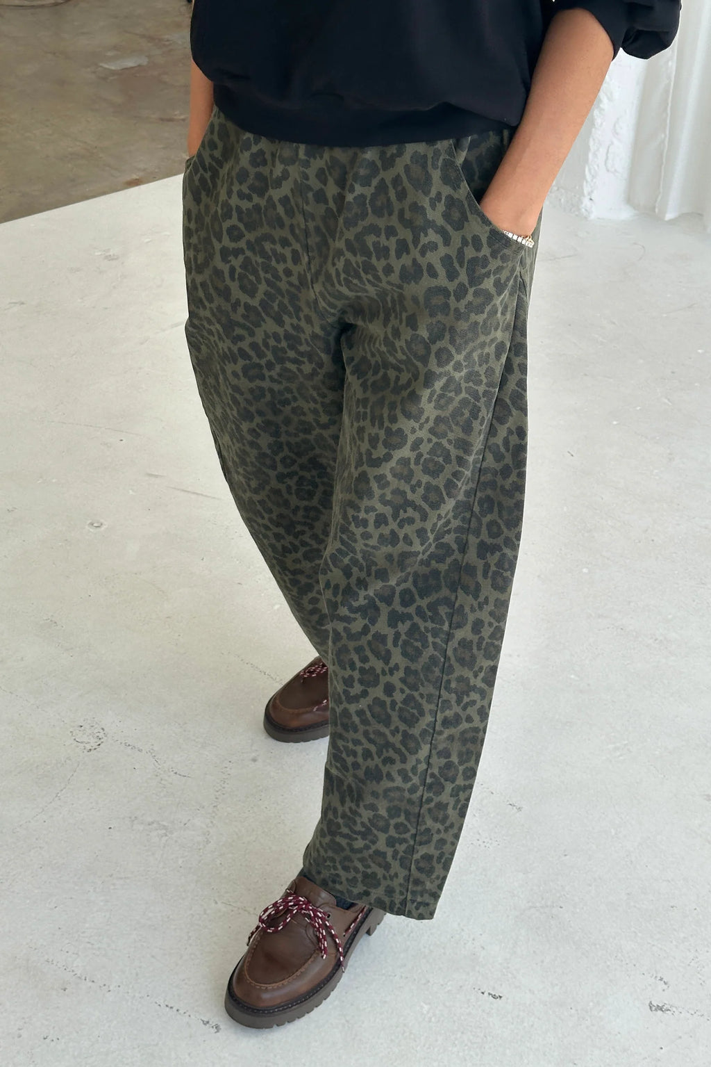 ARC PANTS | FERN LEOPARD