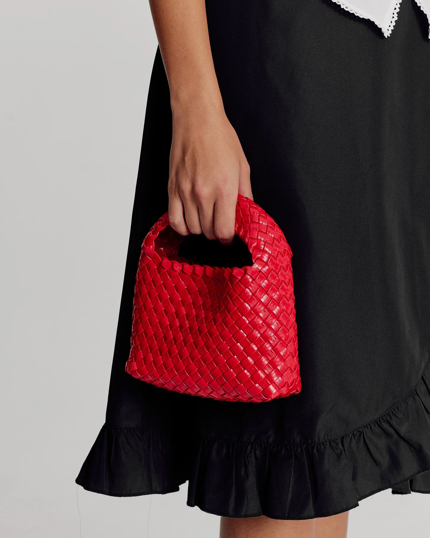 LUCI MINI WOVEN BAG | CHERRY GLOSSY CRINKLE