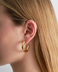 VEEDA HOOP | GOLD
