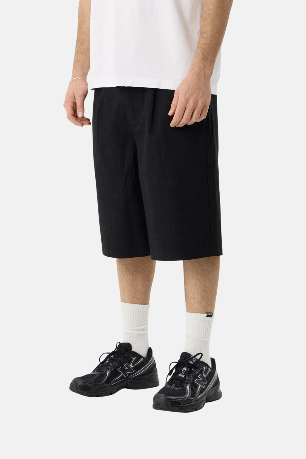 Afends Business Baggy Pleated Short Black