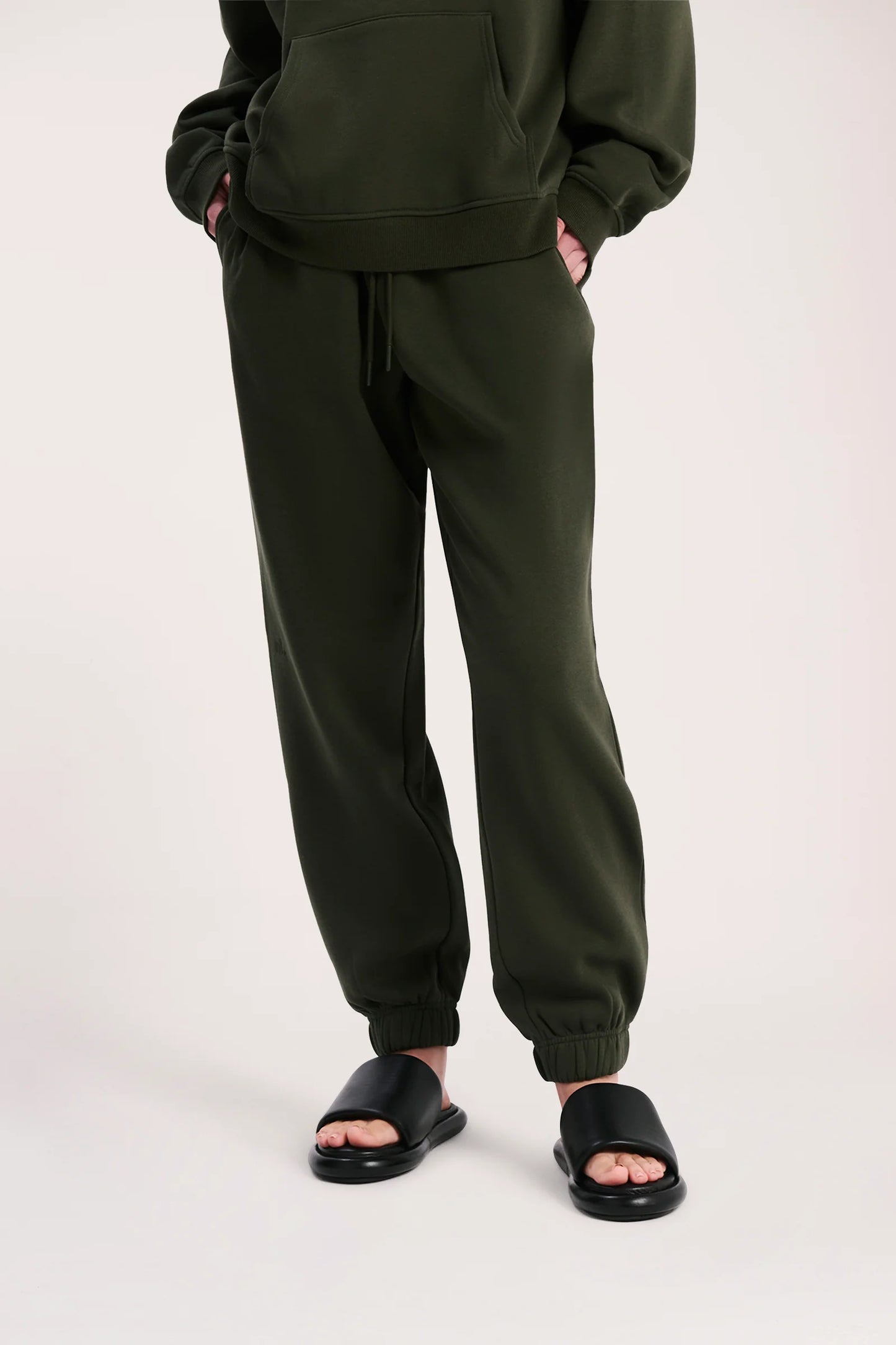 CARTER CURATED TRACK PANT | HUNTER