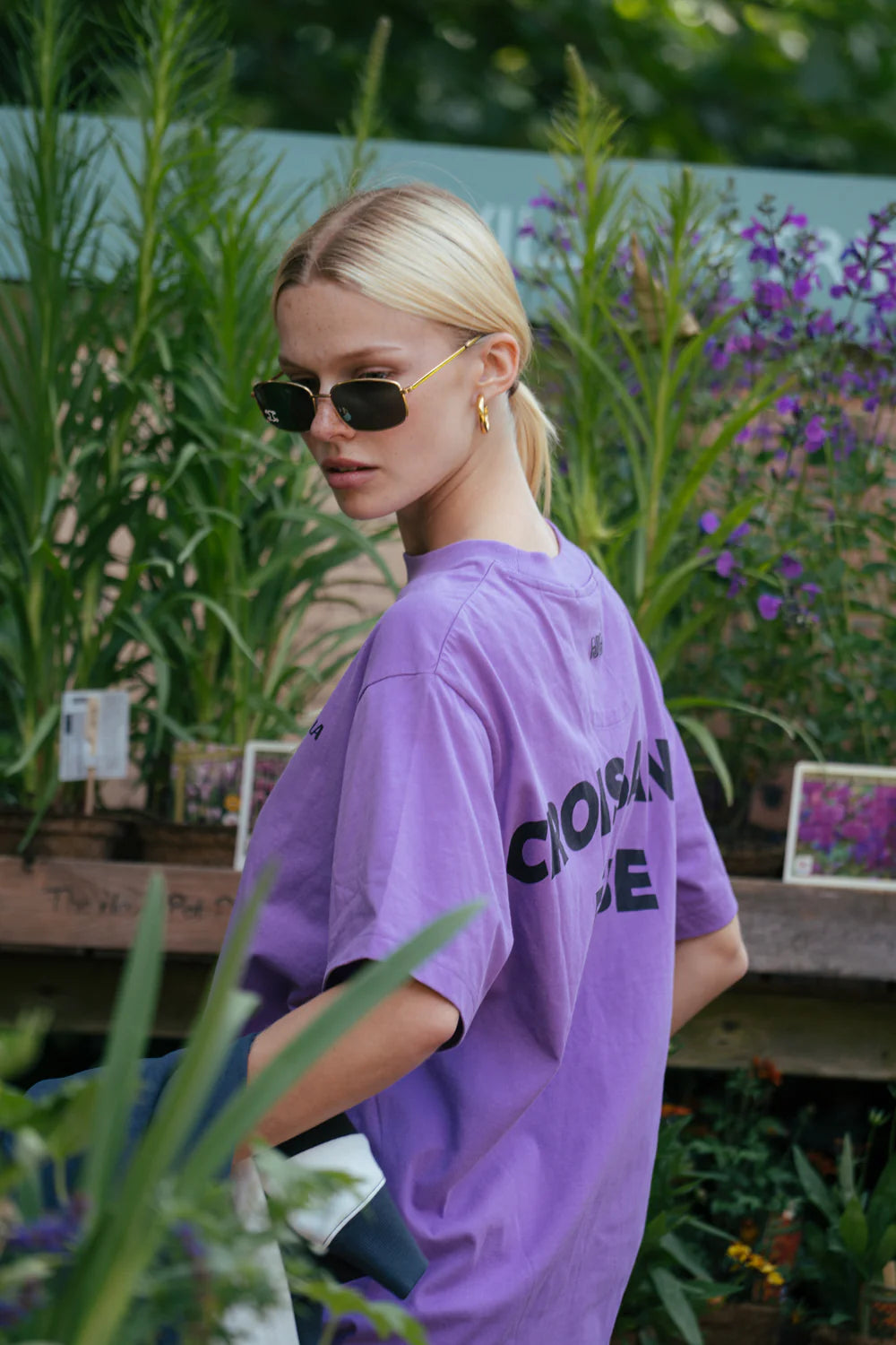 BEBE TEE | WASHED VIOLET