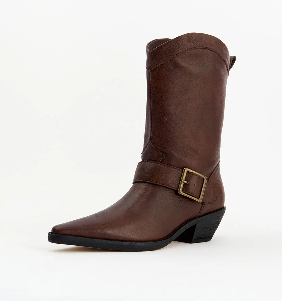 DANILA | CHOC TUMBLE