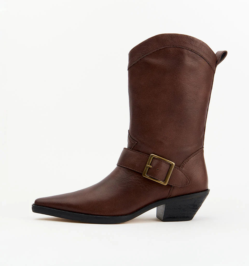 DANILA | CHOC TUMBLE