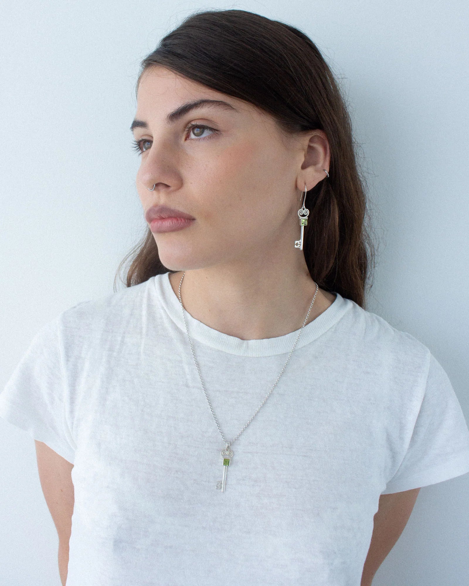 Jester Bloom Peridot Lovers Key Pendant