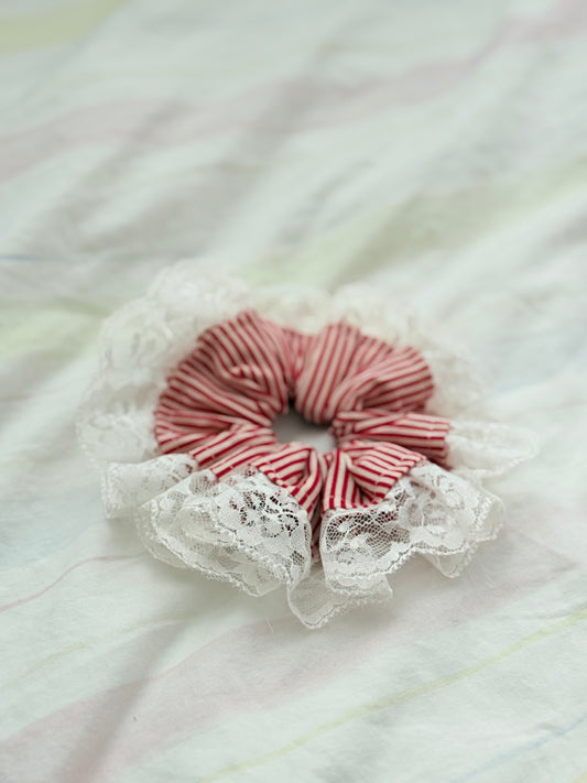 SPRING FAIR | DECORATIVE SCRUNCHIE