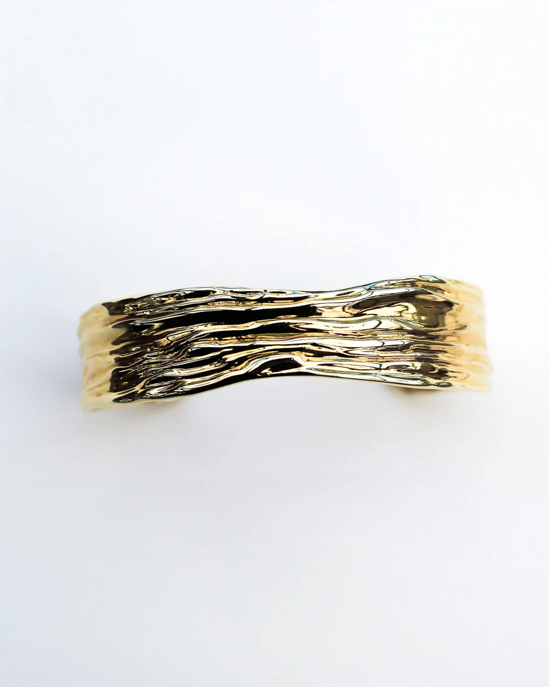 OYSTER SHELL WRIST CUFF | GOLD