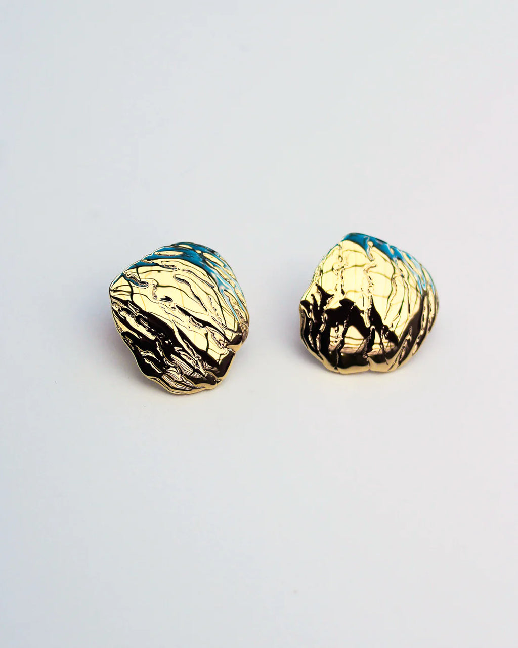 OYSTER DISC EARRINGS | GOLD