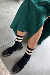 HER VARSITY SOCKS | BLACK