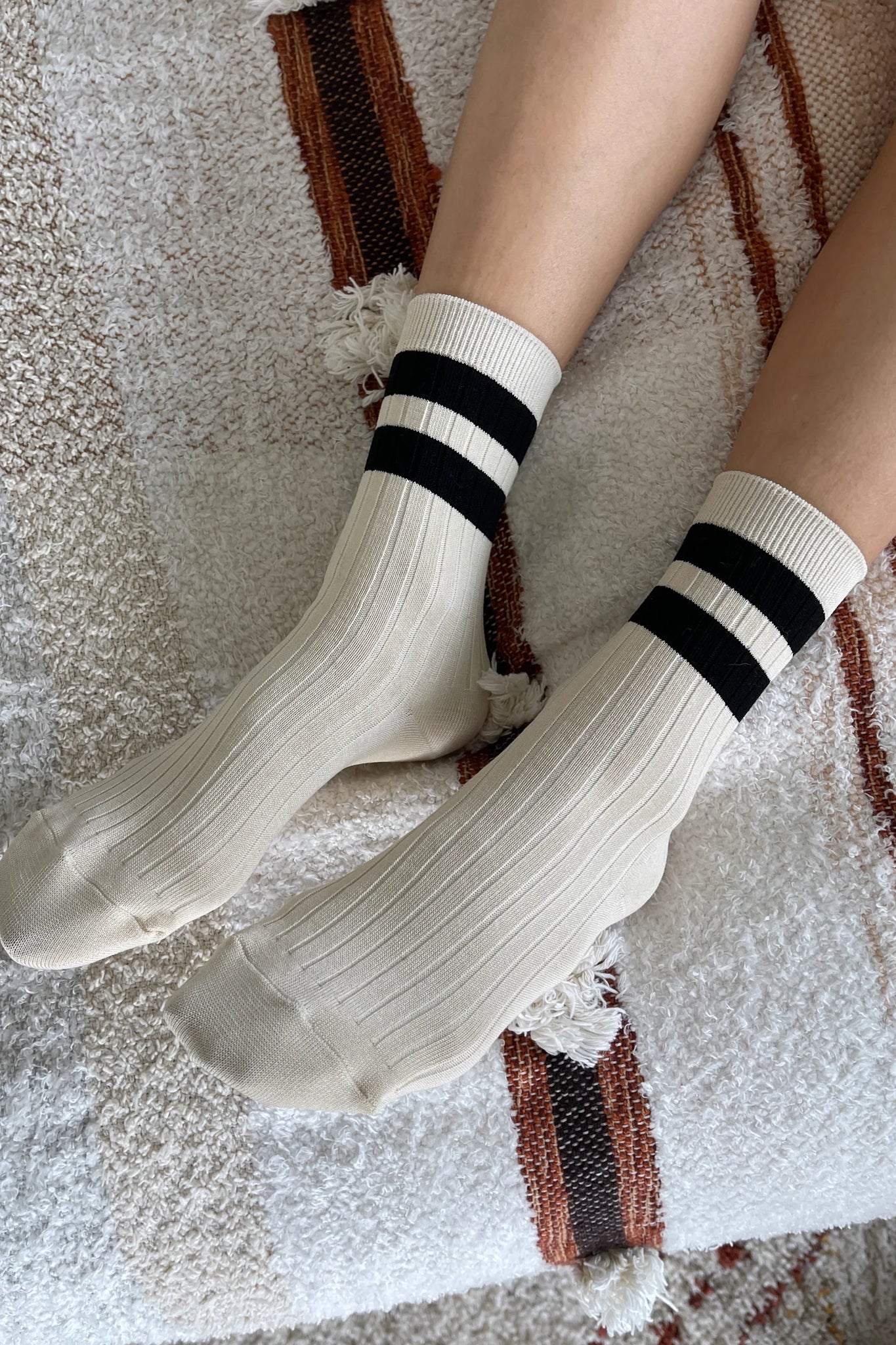HER VARSITY SOCKS | CREAM BLACK