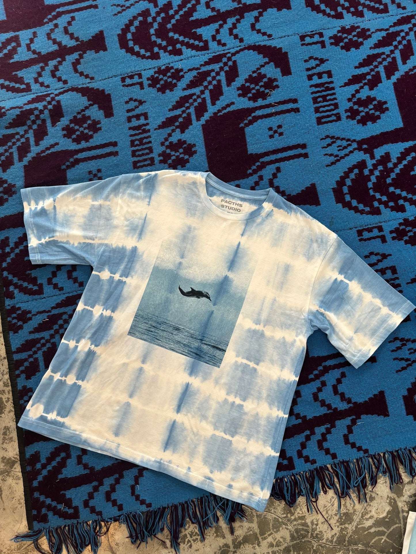 RETRO DOLPHINE TEE